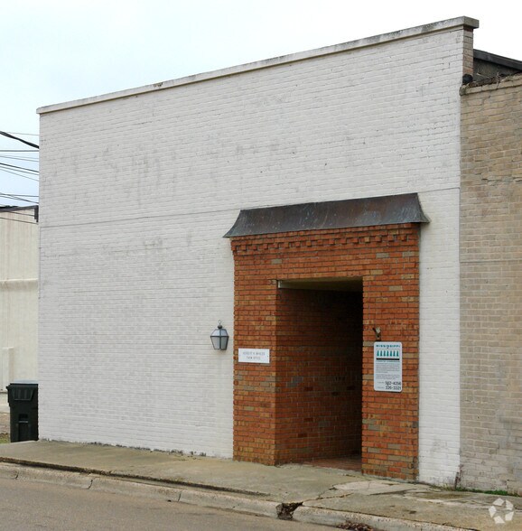 106 Ward St, Senatobia, MS à vendre - Photo de l’immeuble – Image 3 sur 3