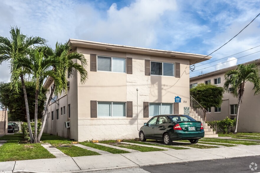 711 SW 5th St, Miami, FL à vendre - Photo principale – Image 1 sur 3