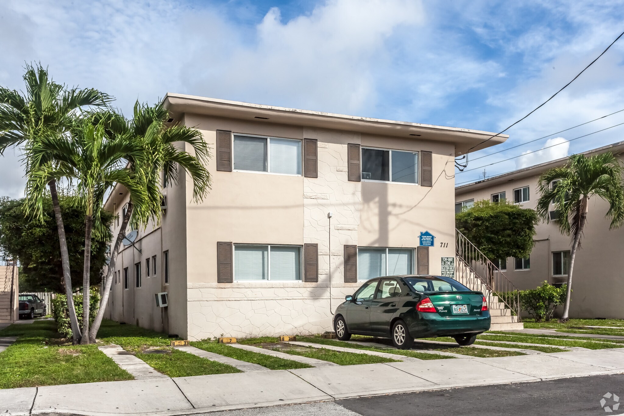711 SW 5th St, Miami, FL à vendre Photo principale– Image 1 sur 4