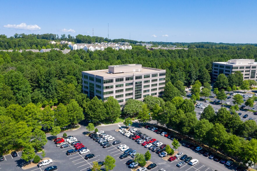 555 North Point Ctr E, Alpharetta, GA à louer - Aérien – Image 2 sur 3