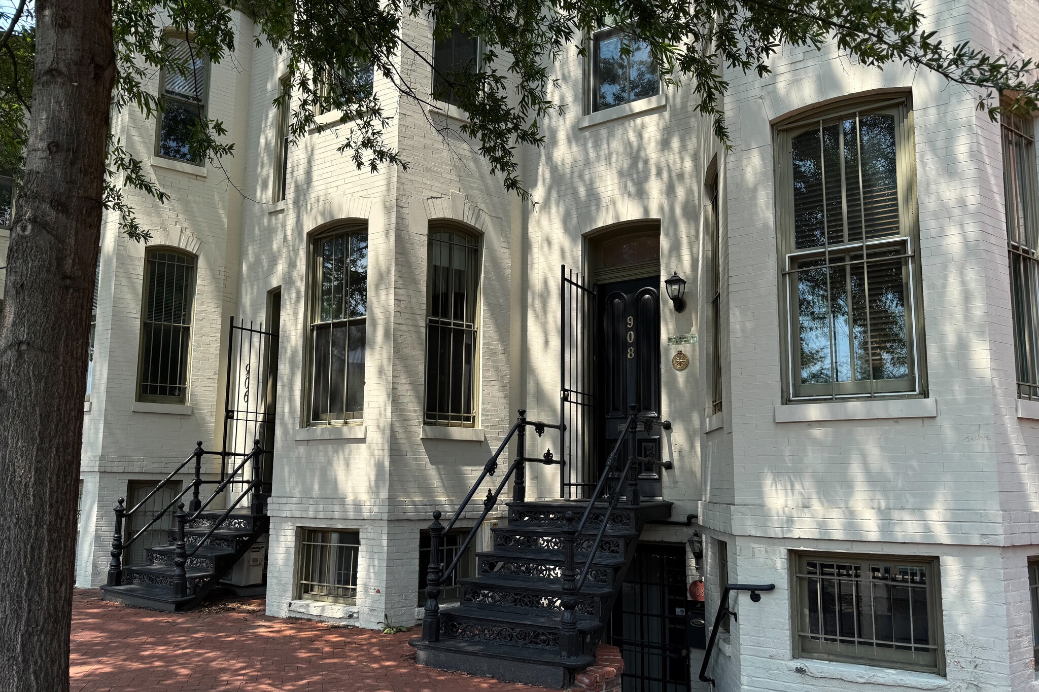 906-908 Pennsylvania Ave SE, Washington, DC à louer Photo principale– Image 1 sur 3