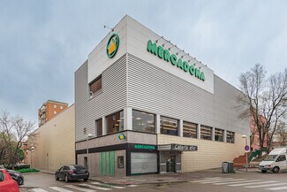 Plus de détails pour Calle del Arroyo de las Pilillas, 16, Madrid - Local commercial à louer