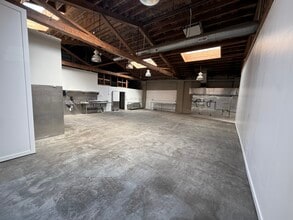 1632 NW Thurman St, Portland, OR à vendre Photo intérieure– Image 2 sur 5