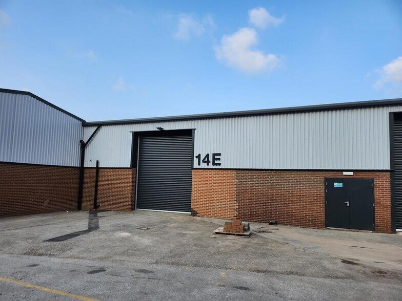 Longbridge Hayes Rd, Stoke On Trent à louer - Photo de l’immeuble – Image 3 sur 31