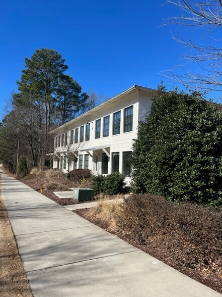 131 Roswell St, Alpharetta, GA à louer - Photo principale – Image 1 sur 2