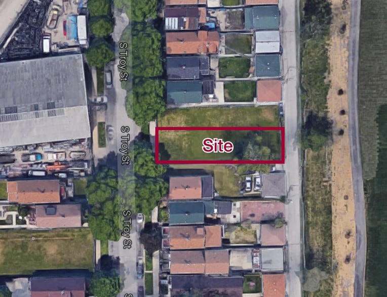 2831 S Troy St, Chicago, IL à vendre - Photo principale – Image 1 sur 1