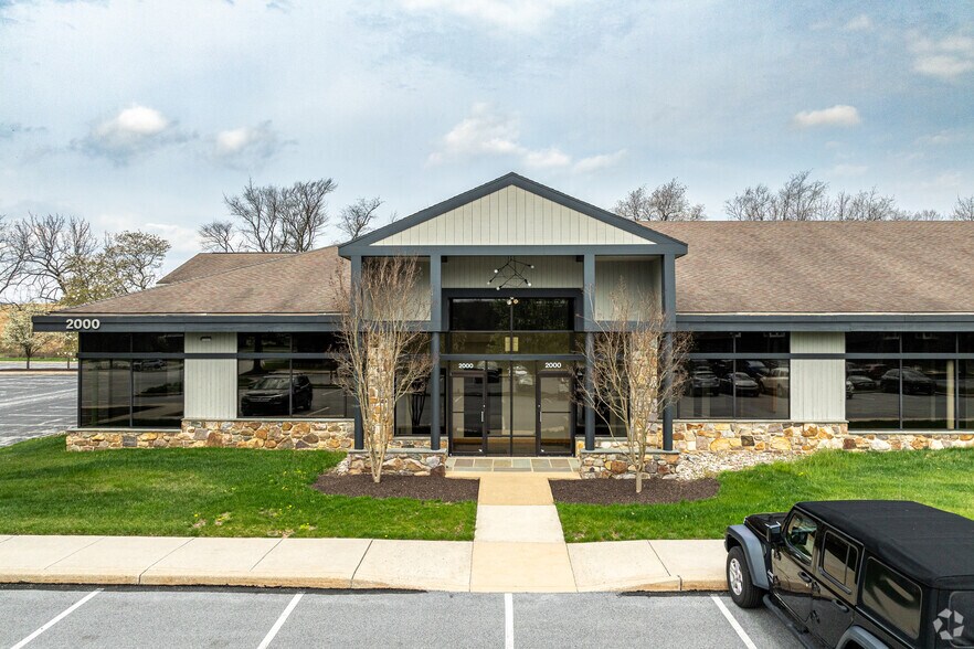 180 Sheree Blvd, Exton, PA à louer - Photo de l’immeuble – Image 2 sur 13