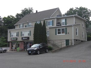 366 Derby Ave, Derby, CT à louer Photo intérieure– Image 1 sur 2