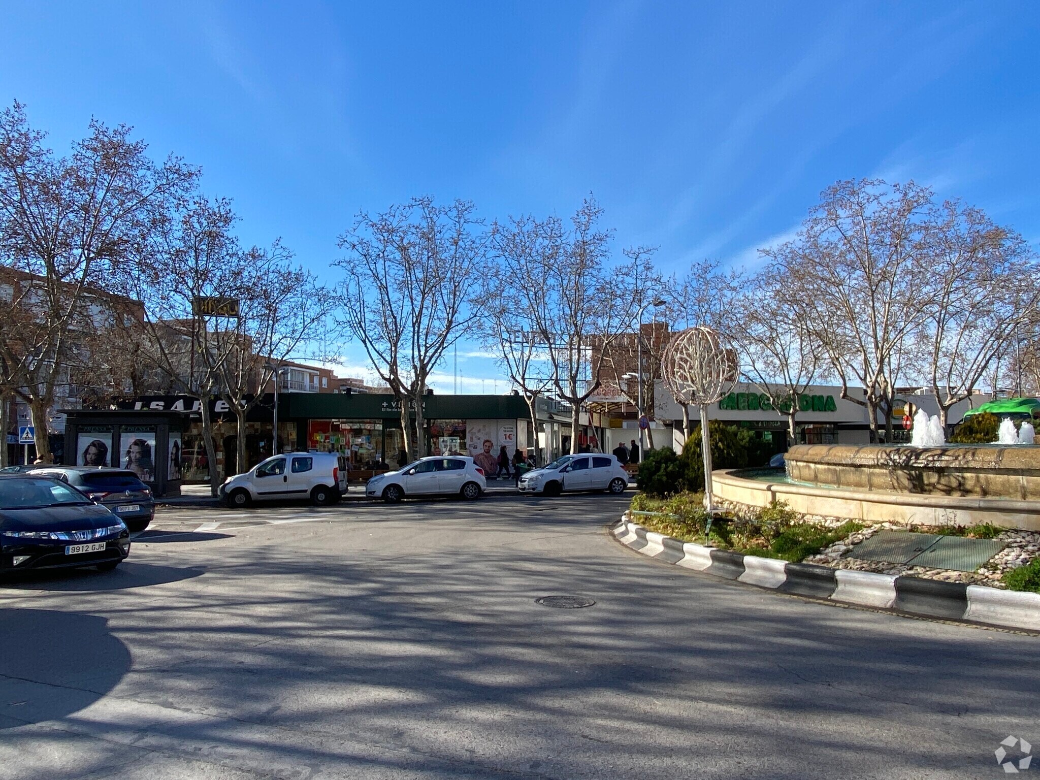 Local commercial dans Alcorcón, Madrid à vendre Photo de l’immeuble– Image 1 sur 2