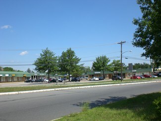Plus de détails pour 650-670 Route 70, Lakehurst, NJ - Différents types d’espaces à louer