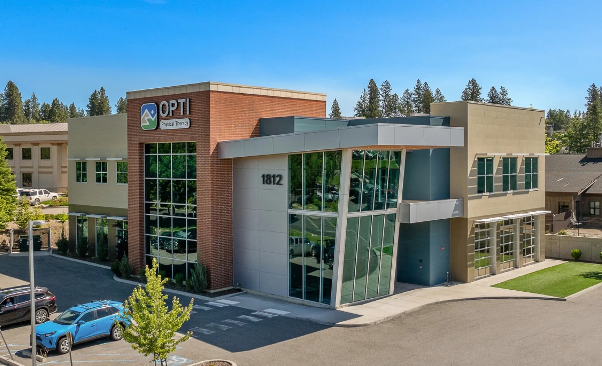 1812 N Lakewood Dr, Coeur d'Alene, ID à louer Photo principale– Image 1 sur 14