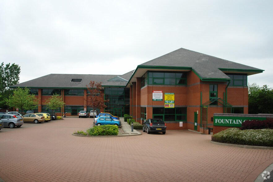 Bruntcliffe Way, Morley à louer - Photo principale – Image 1 sur 2