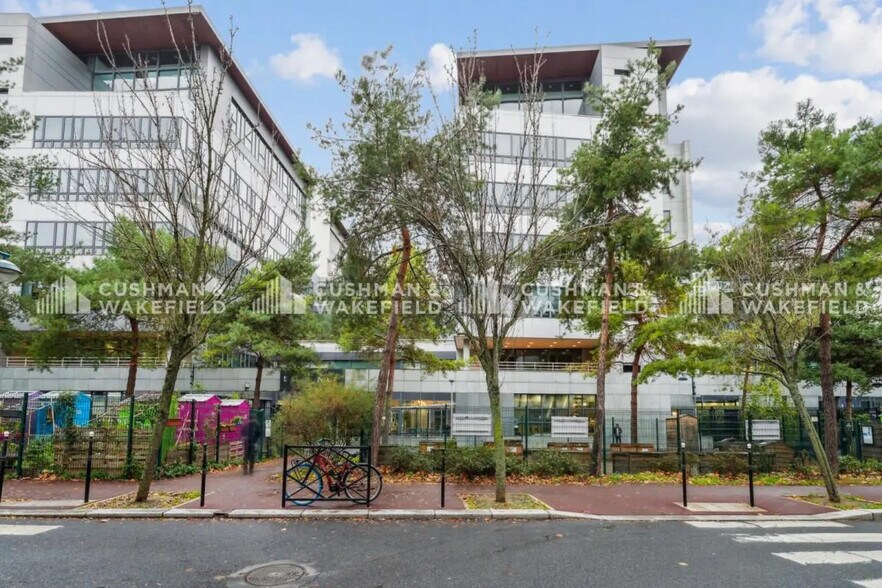 19-23 Allees De L'Europe, Clichy à louer - Photo de l’immeuble – Image 1 sur 21