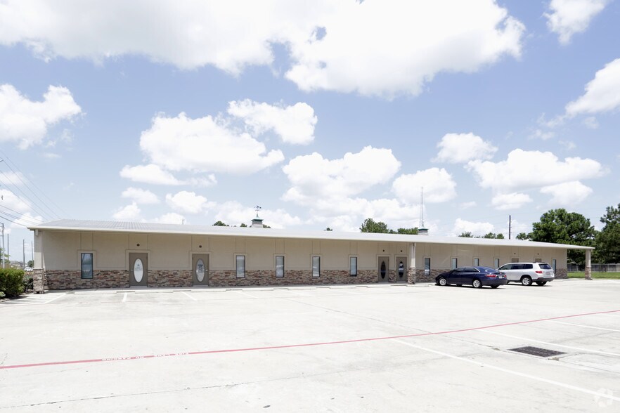17920 Huffmeister Rd, Cypress, TX à louer - Photo de l’immeuble – Image 3 sur 12