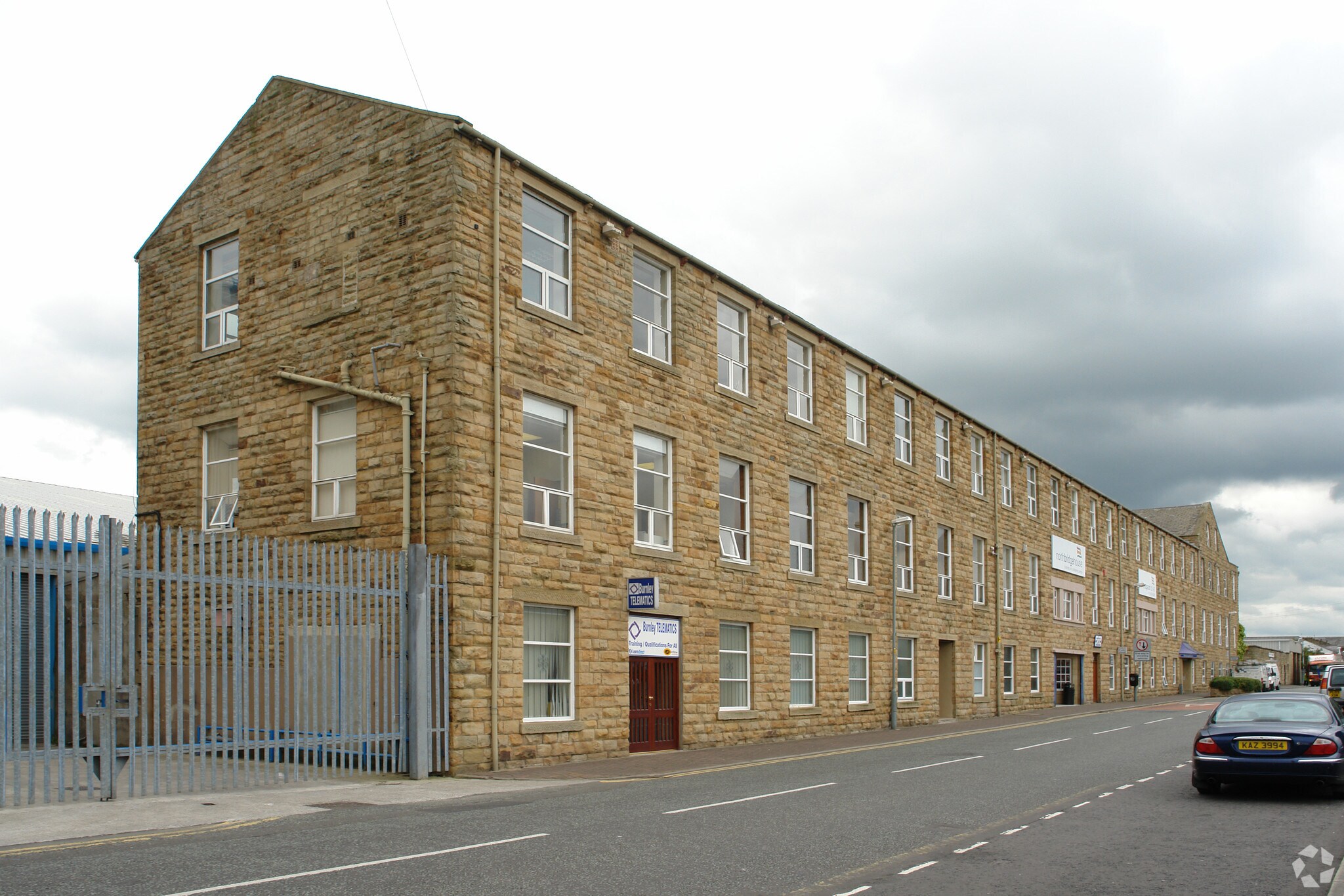Elm St, Burnley à louer Photo principale– Image 1 sur 6