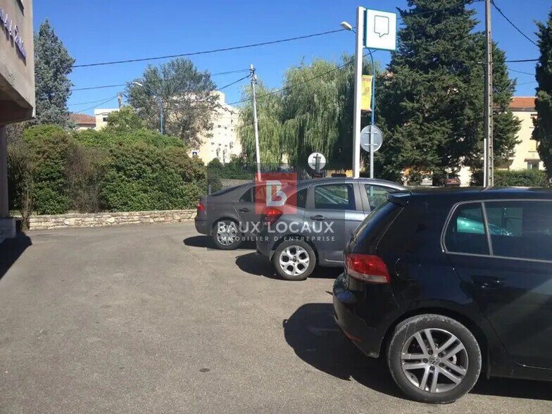 Local commercial dans Carpentras à louer - Photo de l’immeuble – Image 2 sur 6