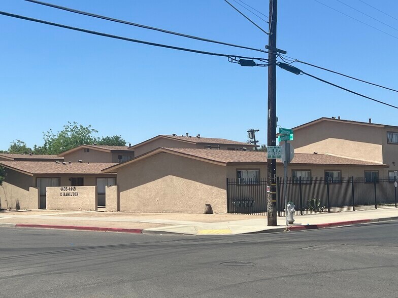 4419 E Hamilton Ave, Fresno, CA à vendre - Photo de l’immeuble – Image 3 sur 21