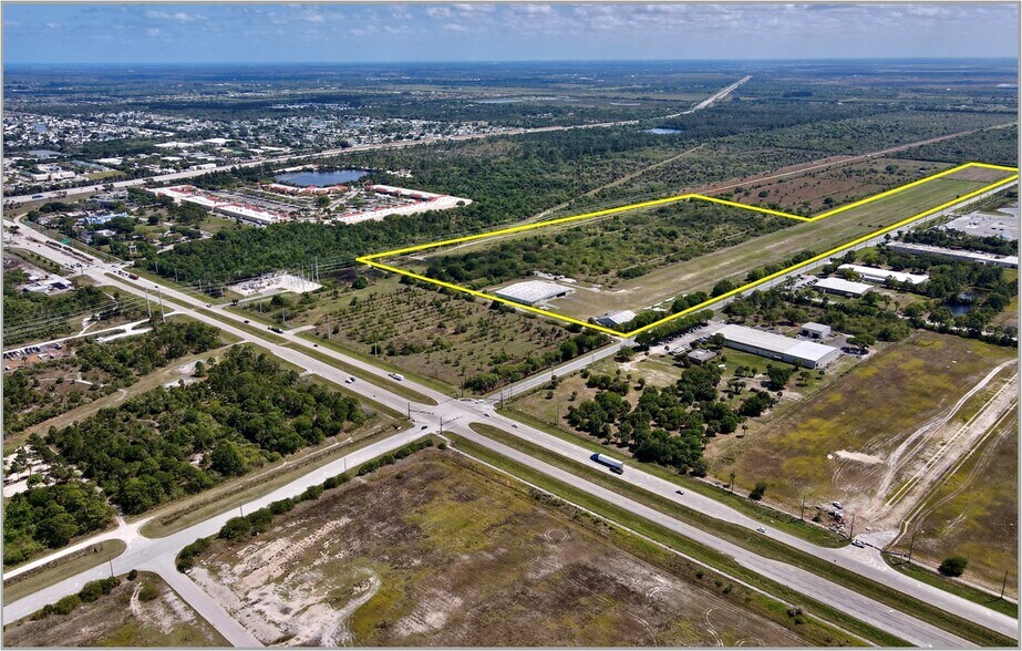 1890 98th Ave, Vero Beach, FL à vendre - Photo de l’immeuble – Image 3 sur 6