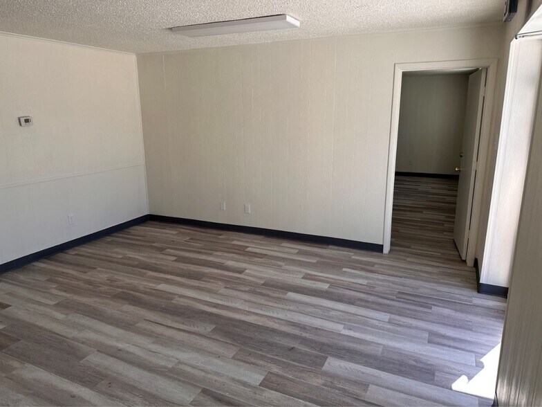 1930 Suntide Rd, Corpus Christi, TX à louer - Photo de l’immeuble – Image 3 sur 6