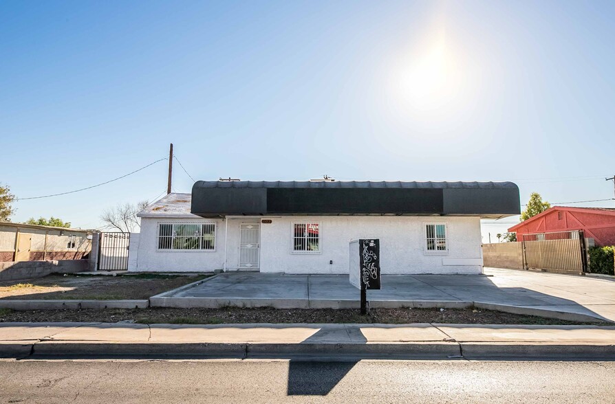 507 S Decatur Blvd, Las Vegas, NV à vendre - Photo de l’immeuble – Image 1 sur 27
