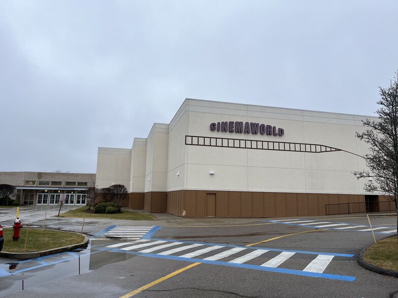 622 George Washington Hwy, Lincoln, RI à vendre - Photo de l’immeuble – Image 1 sur 20