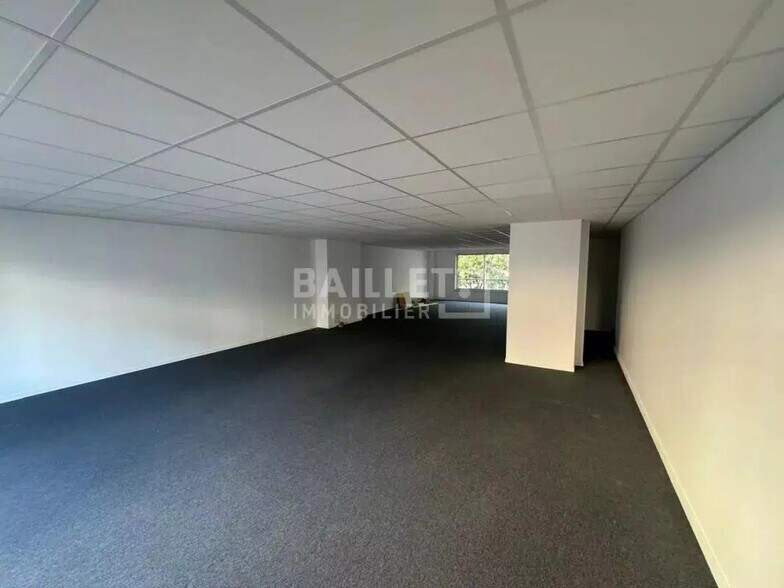 Bureau dans Cagnes-sur-Mer à louer - Photo de l’immeuble – Image 3 sur 15
