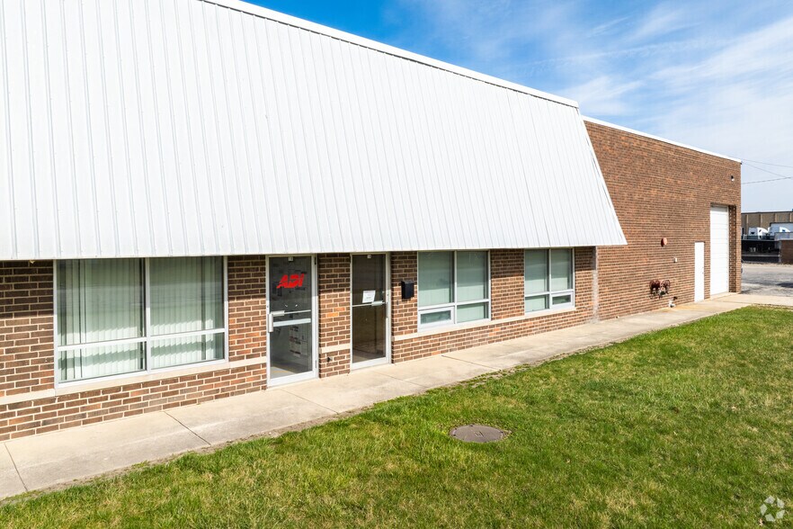 9745 Industrial Dr, Bridgeview, IL à louer - Photo de l’immeuble – Image 3 sur 6