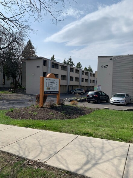 923 James St, Syracuse, NY à vendre - Photo de l’immeuble – Image 2 sur 29