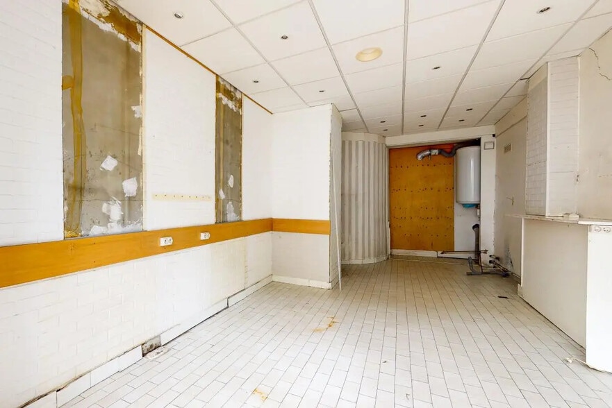 Local commercial dans Paris à louer - Photo de l’immeuble – Image 3 sur 5