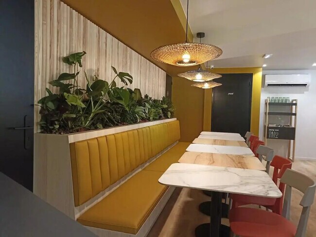 Plus de détails pour 2 Boulevard Richard Lenoir, Paris - Local commercial à louer