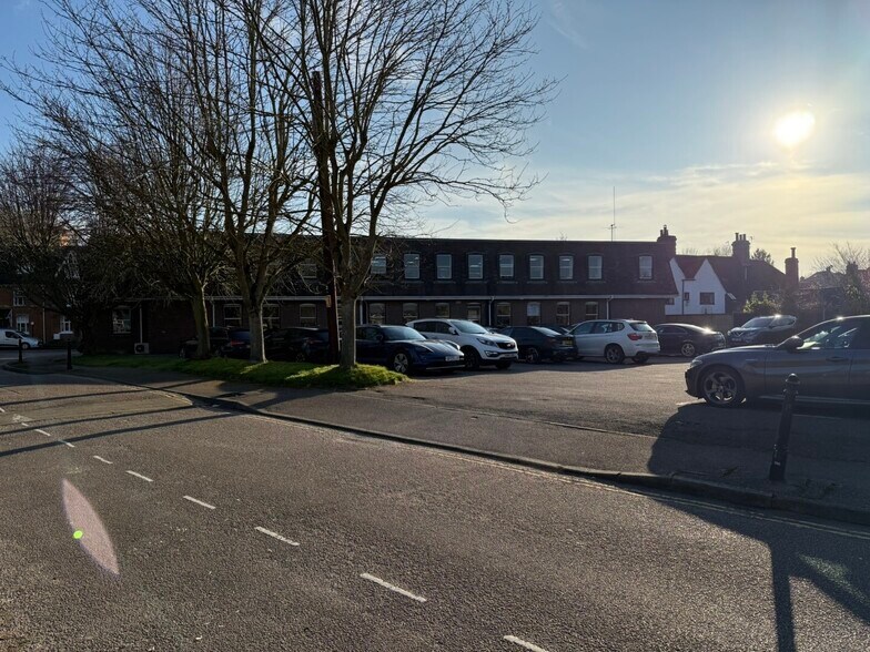 114 Mill St, East Malling à vendre - Photo de l’immeuble – Image 3 sur 24