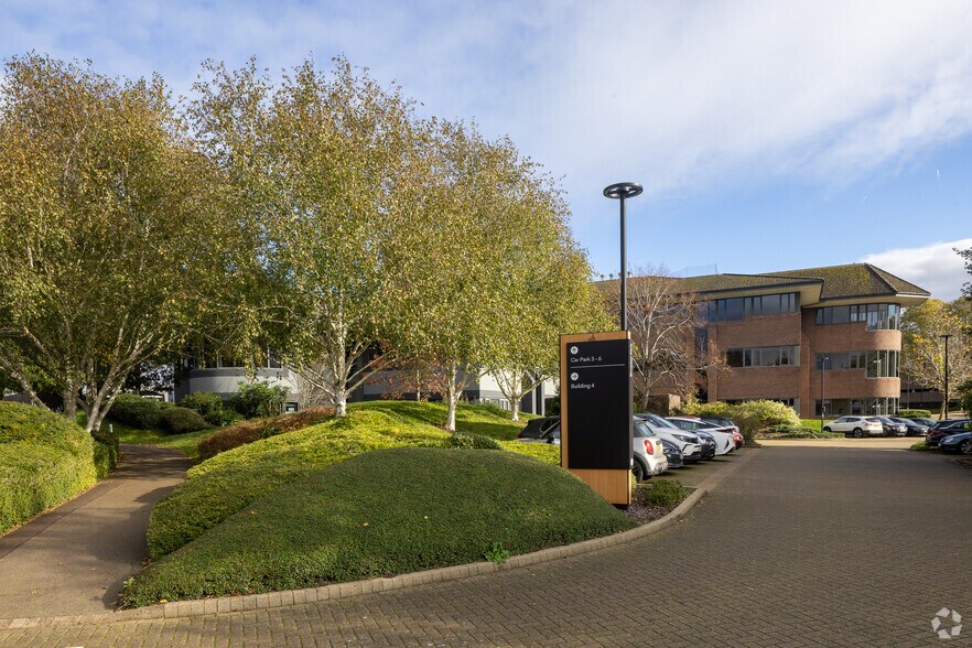 Hatters Ln, Watford à louer - Photo principale – Image 1 sur 12