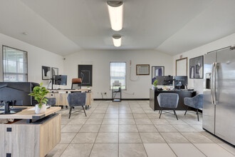 4515 Smith Rd, Von Ormy, TX à louer Photo intérieure– Image 2 sur 24