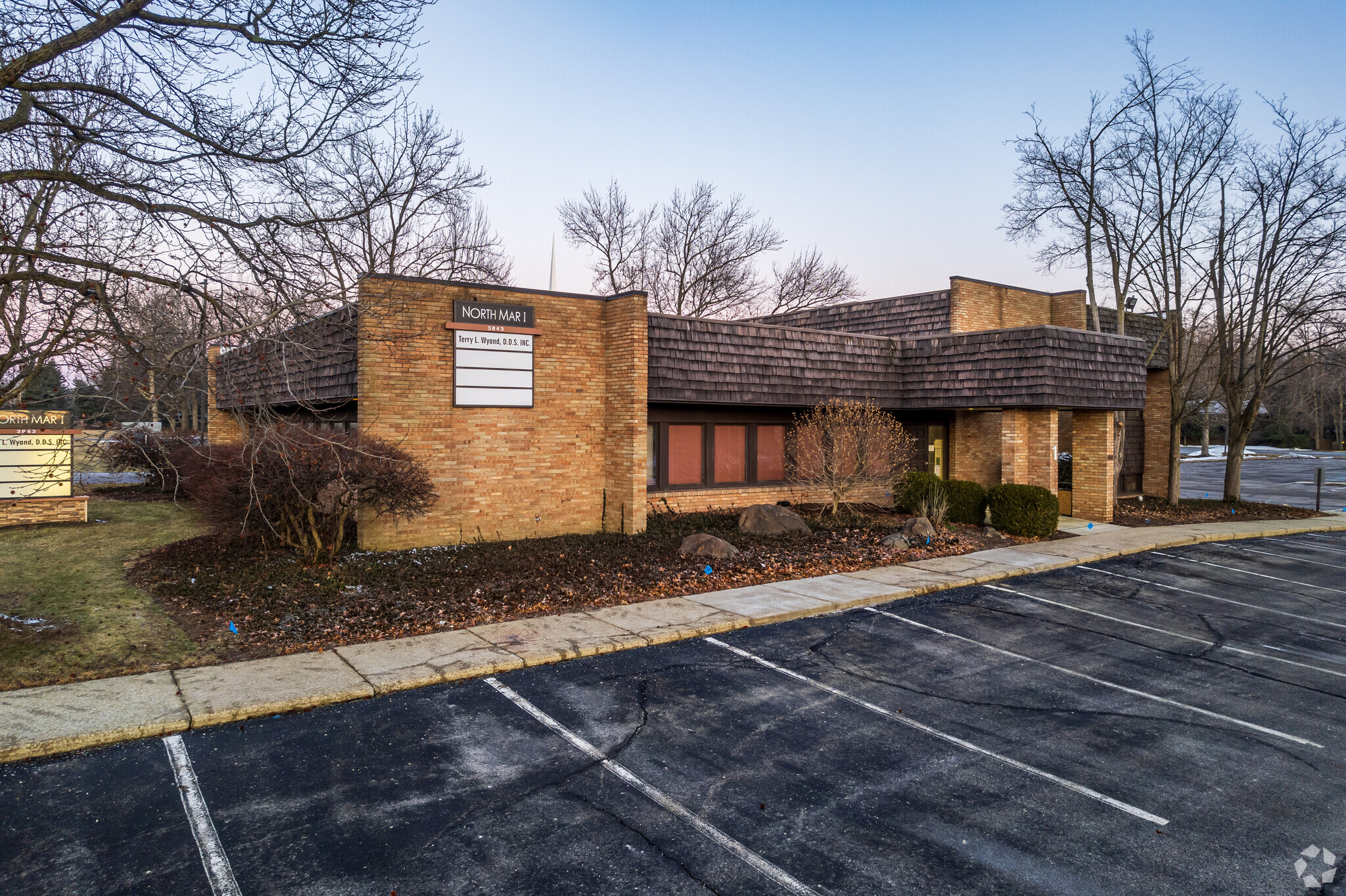 3843 E Market St, Warren, OH à louer Photo principale– Image 1 sur 11
