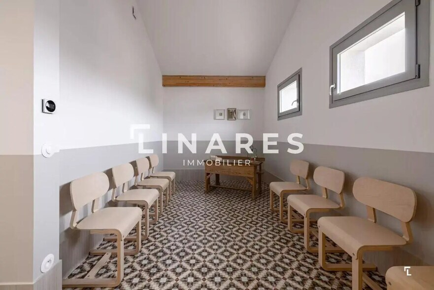 Bureau dans Marseille à louer - Photo de l’immeuble – Image 2 sur 9