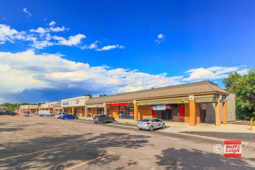 405-525 S Circle Dr, Colorado Springs, CO à louer - Photo de l’immeuble – Image 2 sur 8