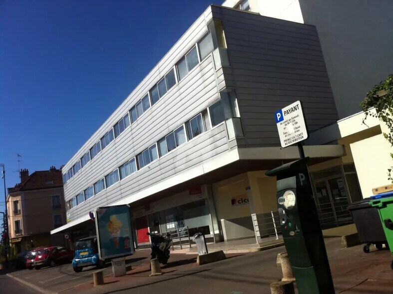 Bureau dans Corbeil-Essonnes à louer - Photo de l’immeuble – Image 2 sur 10