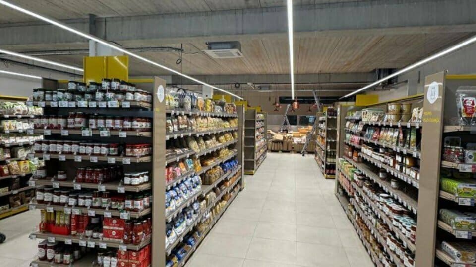 Local commercial dans Martillac à louer - Photo de l’immeuble – Image 2 sur 9