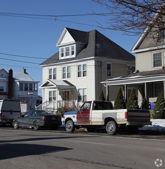 225 W 2nd St, Berwick, PA à vendre - Photo de l’immeuble – Image 2 sur 2