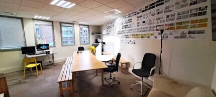 259-261 Rue De Paris, Montreuil à louer Photo intérieure– Image 1 sur 2