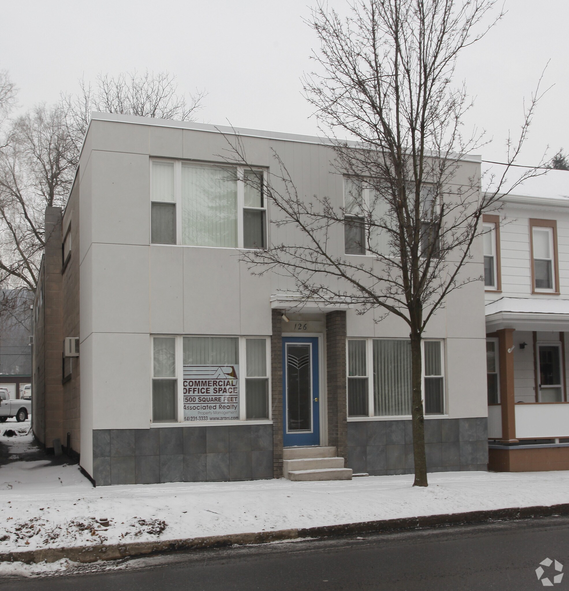 126 W Pine Grove Rd, State College, PA à louer Photo principale– Image 1 sur 4