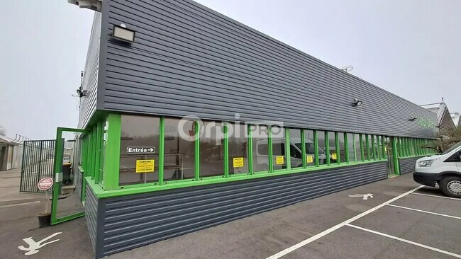 Plus de détails pour 2 Chemin De L'Ayguelongue, Mazerolles - Local commercial à louer
