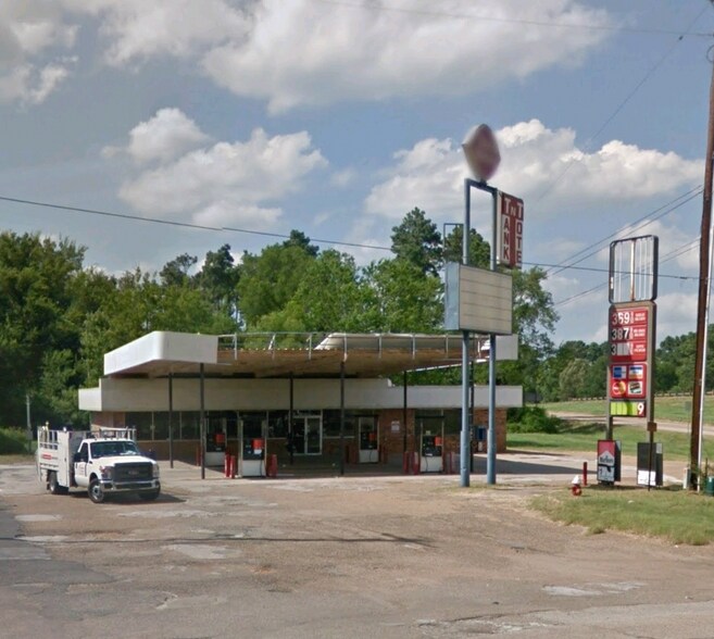 1001 E Sabine St, Carthage, TX à vendre - Photo principale – Image 1 sur 3