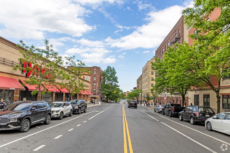 961 E 174th St, Bronx, NY à louer - Photo de l’immeuble – Image 2 sur 4