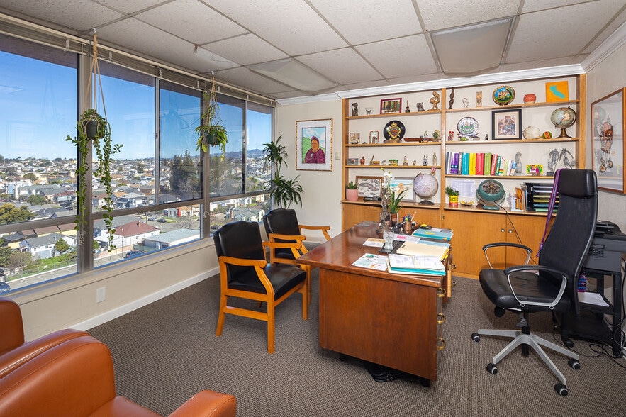 2634-2648 International Blvd, Oakland, CA à louer - Photo intérieure – Image 3 sur 16