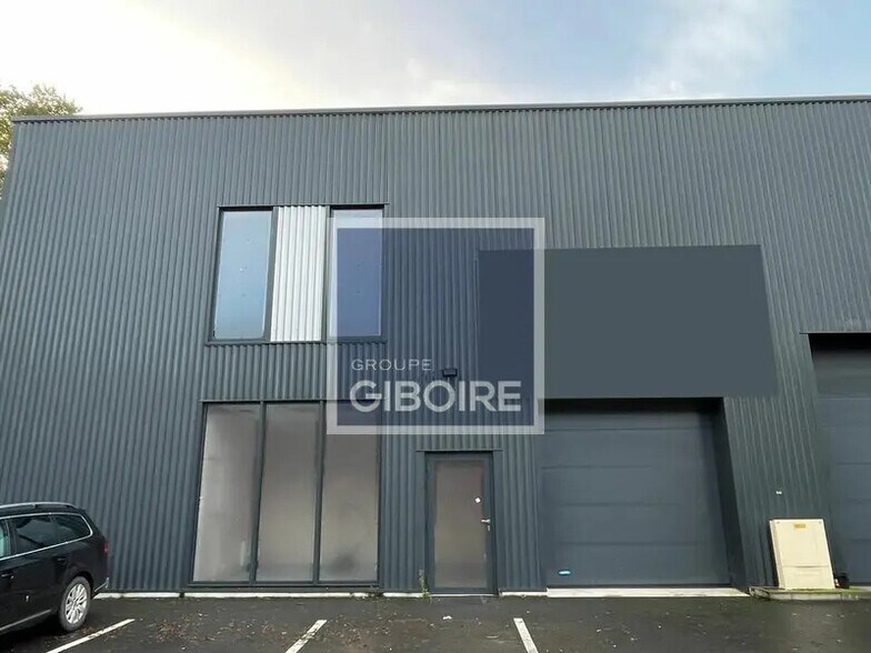 Industriel/Logistique dans Vern-sur-Seiche à louer - Photo de l’immeuble – Image 1 sur 9