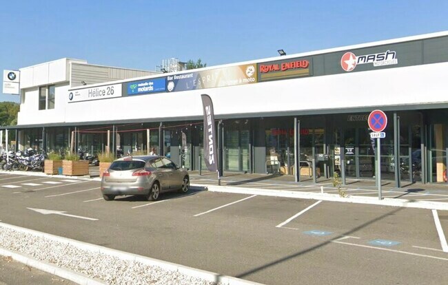 Plus de détails pour Local commercial à vendre