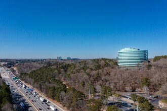 2000 Riveredge Pky NW, Atlanta, GA - VUE AÉRIENNE  vue de carte - Image1