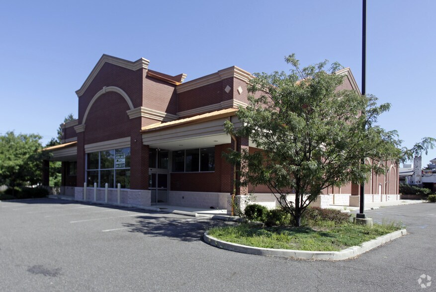 1 E Kings Hwy, Audubon, NJ à louer - Photo principale – Image 2 sur 3