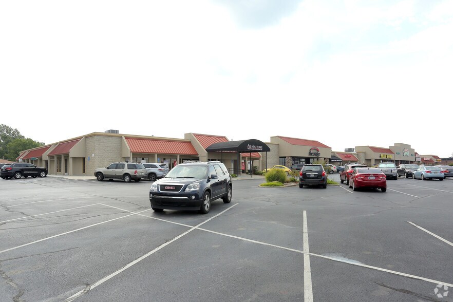 11907-12037 S Memorial Dr, Bixby, OK à louer - Photo de l’immeuble – Image 2 sur 5